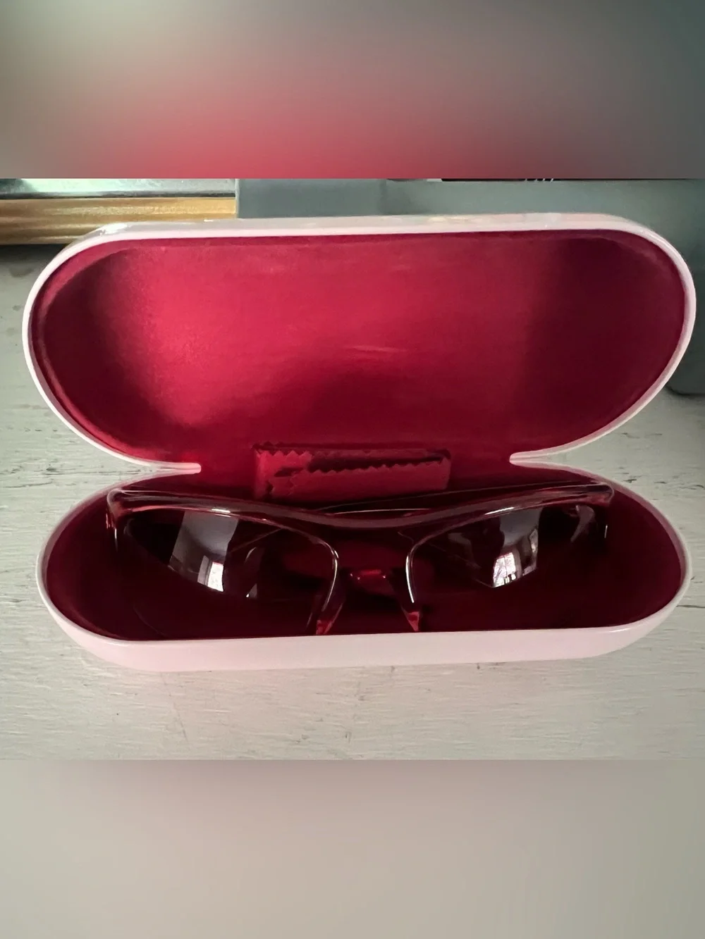 DEZI Pink Red Gradient Women's Sunglasses